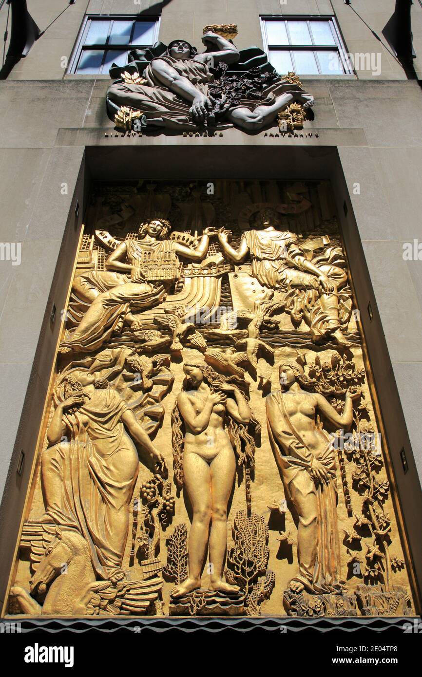 La Maison Francais, Gilded Bas Relief, Rockefeller Center, Midtown,  Manhattan, New York City, USA Stock Photo - Alamy