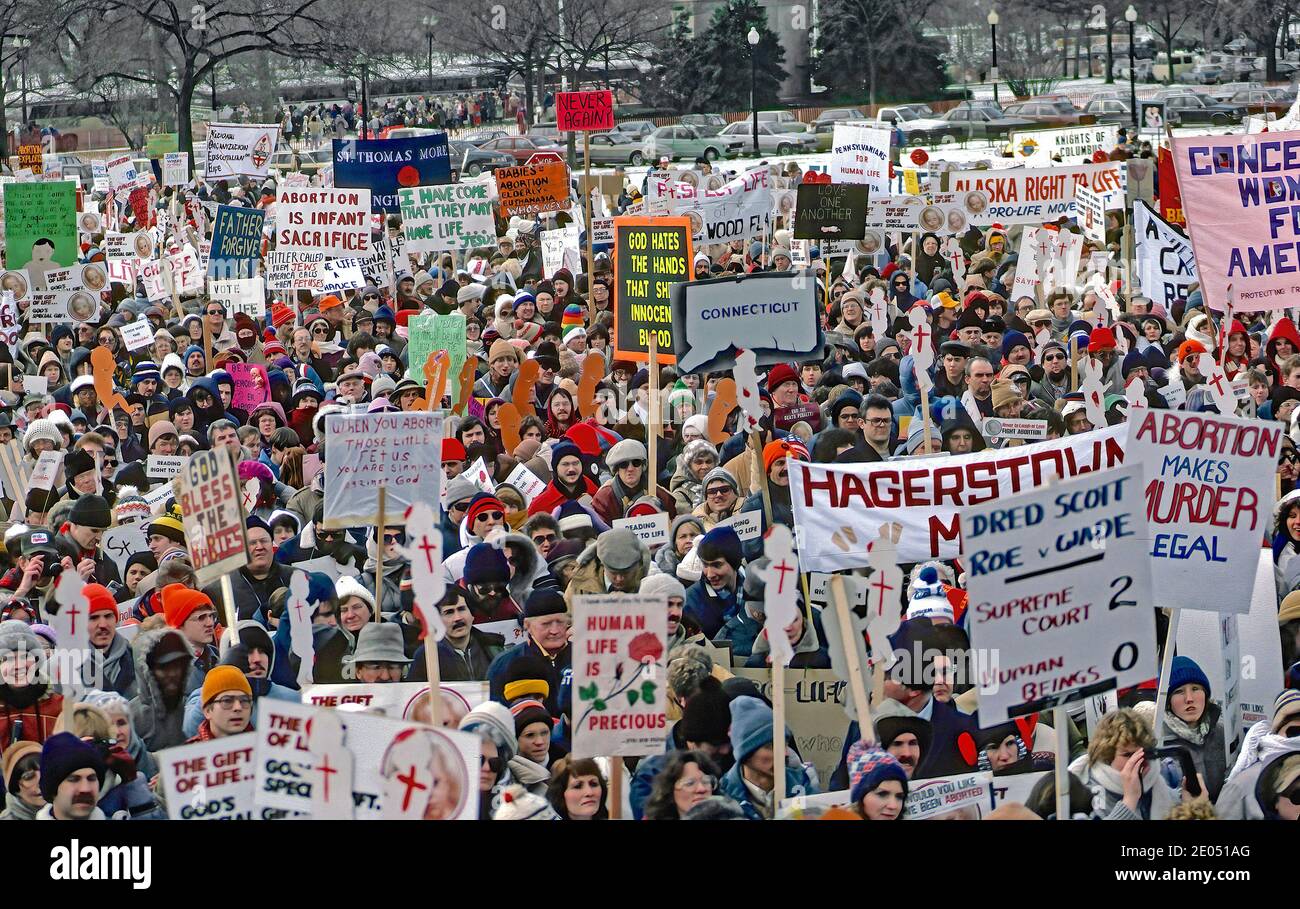Washington, DC. USA, January 22, 1985Thousands of attendees fron all over the United States gather on the Washington Monument grounds with their signs and banners during the Annual Right To Life March Credit: Mark Reinstein/MediaPunch Stock Photo
