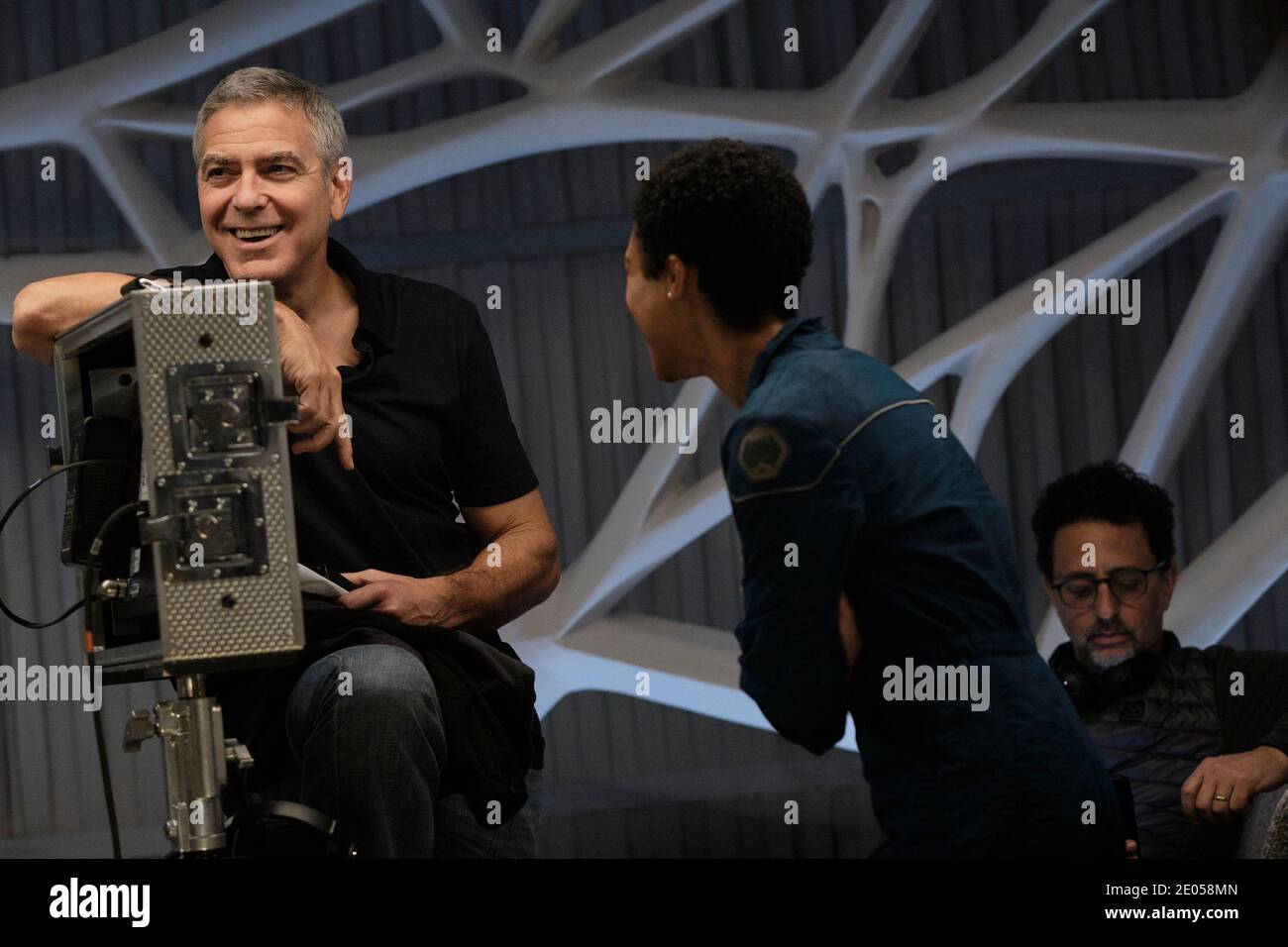 RELEASE DATE: TITLE: December 23, 2020 The Midnight Sky STUDIO: Netflix DIRECTOR: George Clooney PLOT: This post-apocalyptic tale follows Augustine, a lonely scientist in the Arctic, as he races to stop Sully and her fellow astronauts from returning home to a mysterious global catastrophe. STARRING: Director GEORGE CLOONEY on set. (Credit Image: © Netflix/Entertainment Pictures) Stock Photo