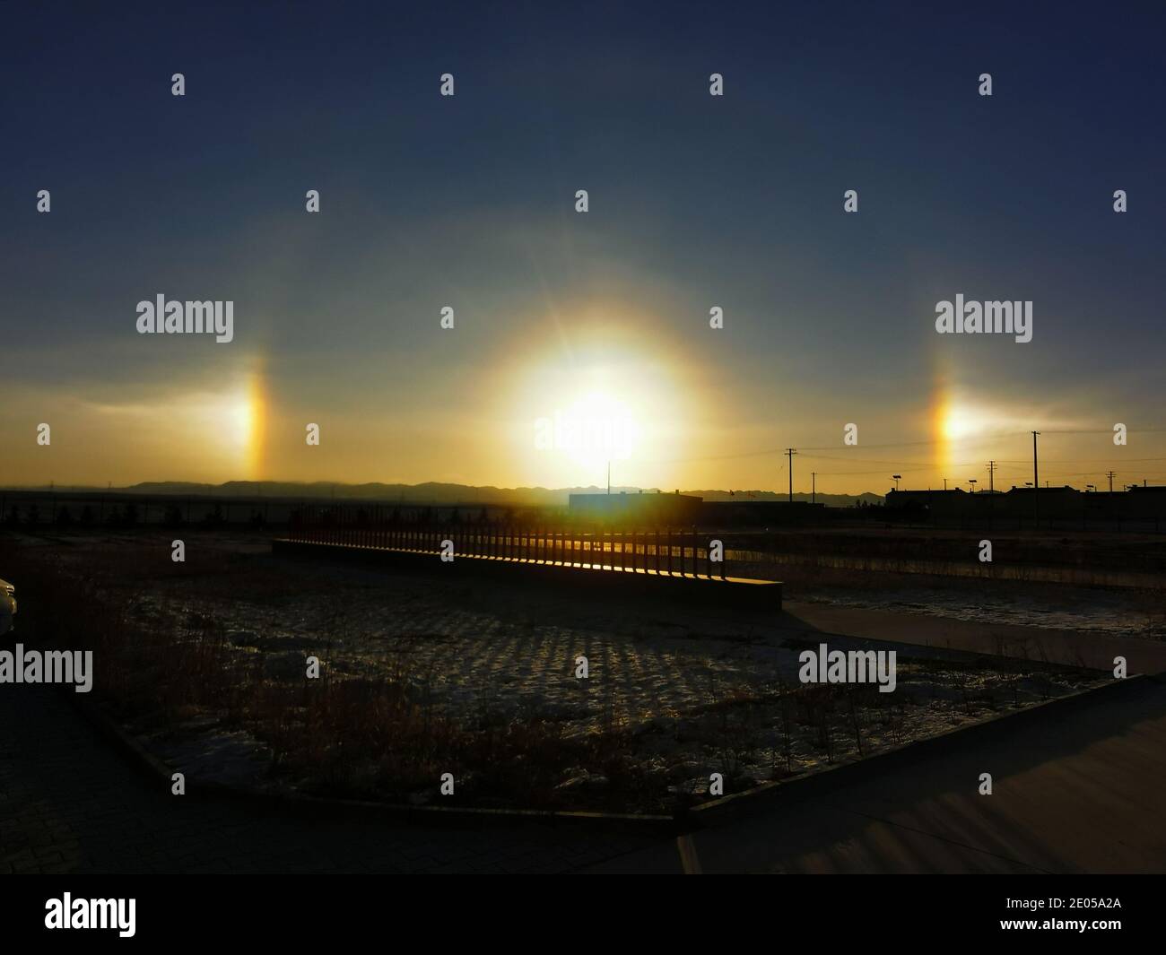 Baotou, China. 30th Dec, 2020. Three suns show in sky in Baotou, Inner Mongolia, China on 30th December, 2020.(Photo by TPG/cnsphotos) Credit: TopPhoto/Alamy Live News Stock Photo