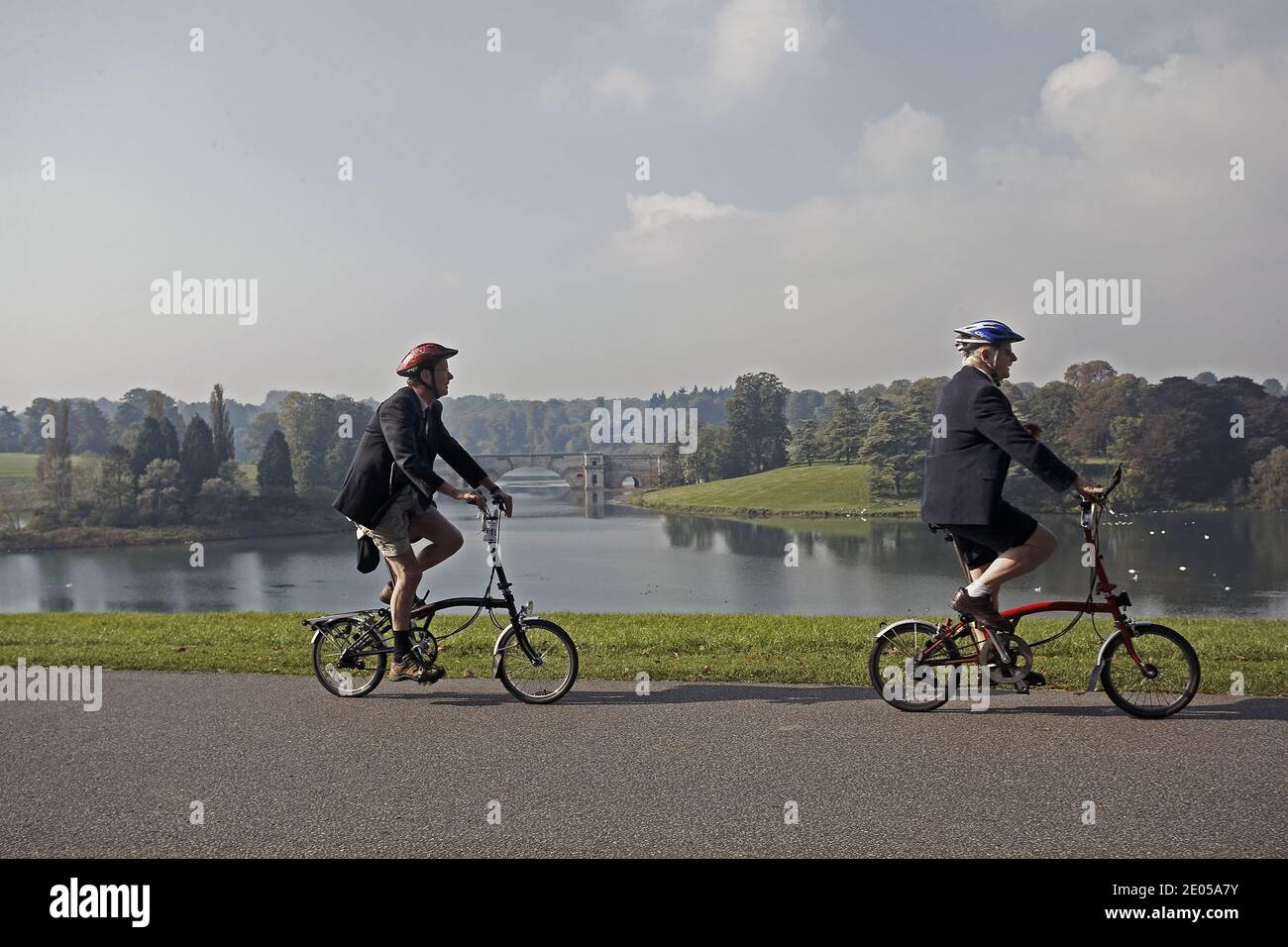 Brompton bikes hi-res stock photography and images - Alamy