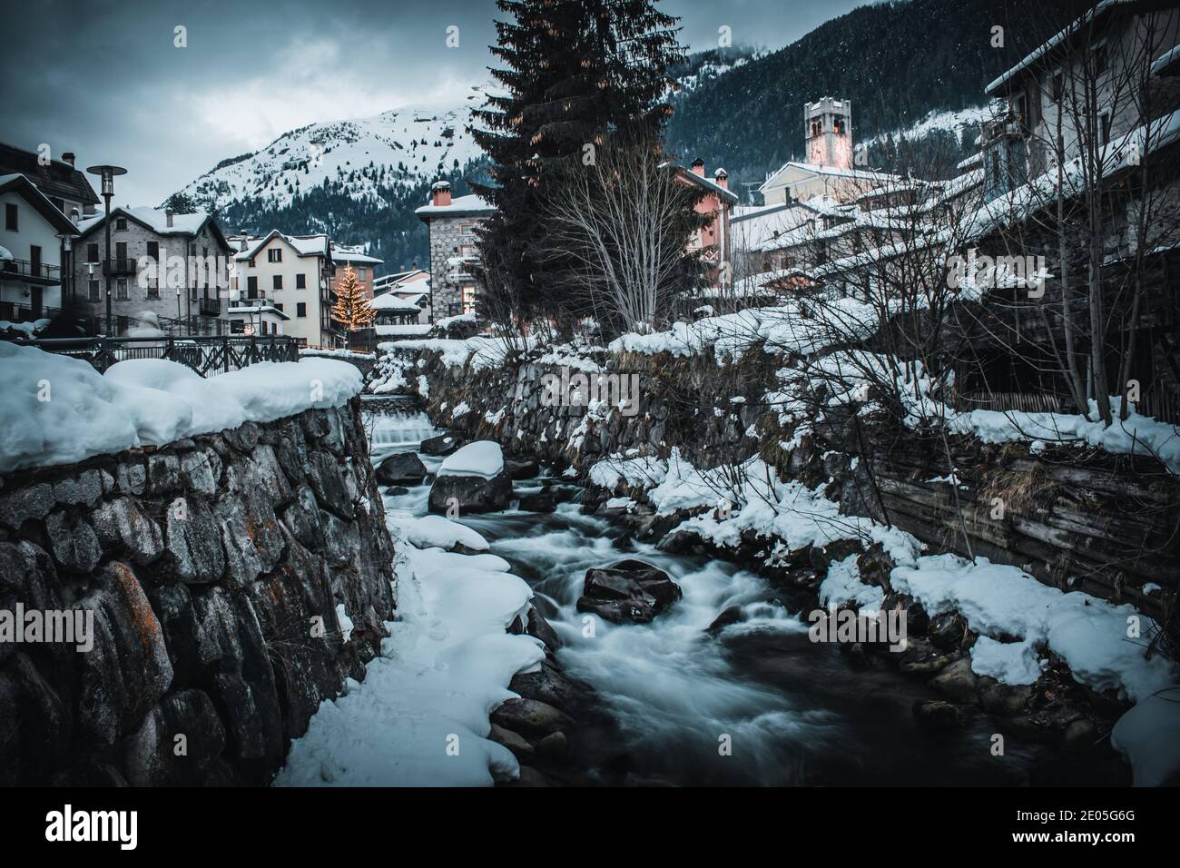 Ponte di legno hi-res stock photography and images - Alamy