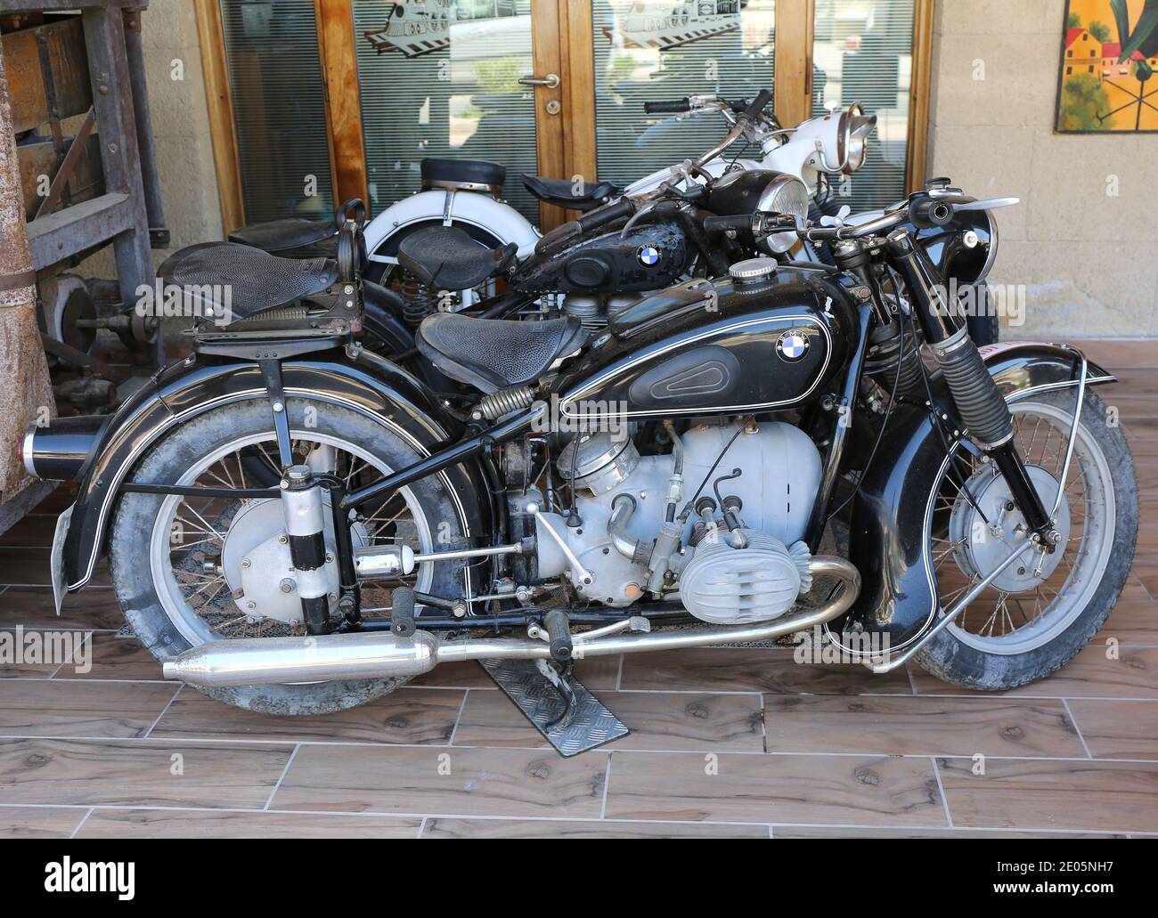 Old bmw motorcycles hi-res stock photography and images - Alamy