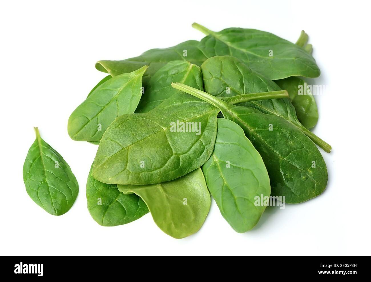 Spinach leaves isolated on white backgrounds Stock Photo - Alamy