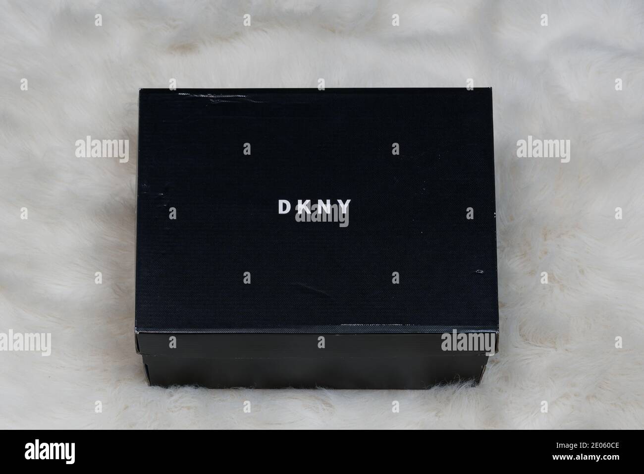 Thessaloniki, Greece - November 23 2020: Donna Karan online delivery box.  Display of order package containing a pair of DKNY fashion modern shoes  with Stock Photo - Alamy