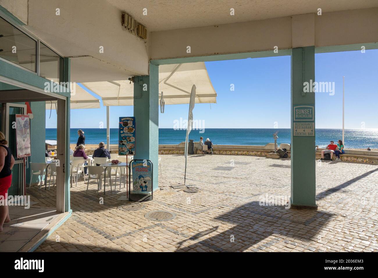 Ice Cream Cafe At Praia Do Tunel And Hotel Sol E Mar Albufeira Portugal Stock Photo