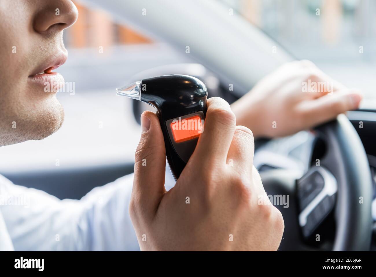 Breath analyzer hires stock photography and images Alamy