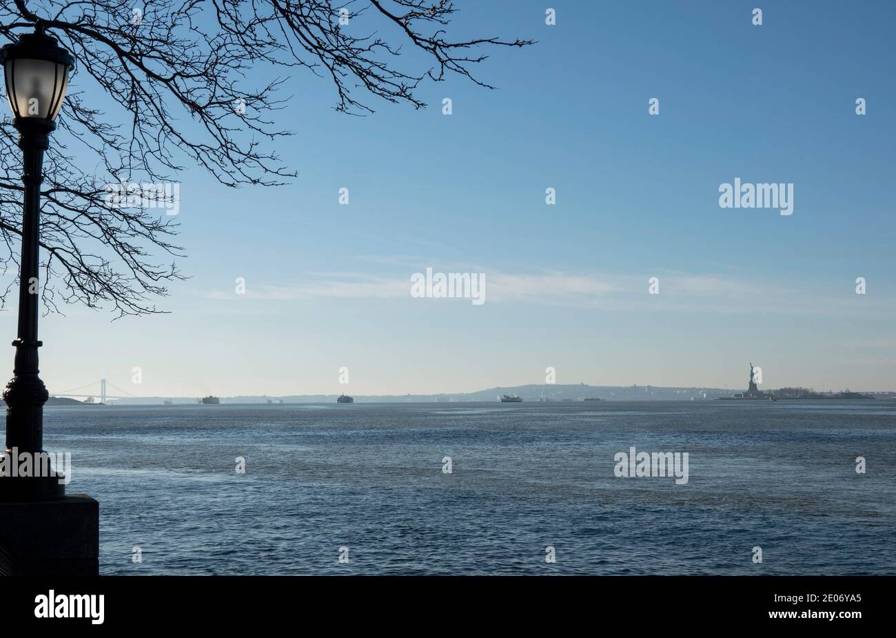 New York, USA, December 2020. Landscape view during winter towards New York Harbor and Staten Island from Downtown Manhattan. Stock Photo