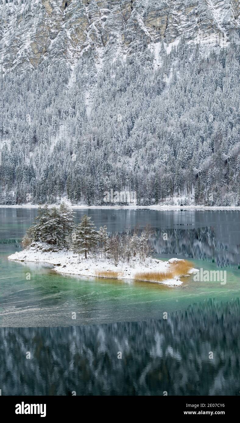 Beautiful snowy Lake Eibsee at winter Stock Photo