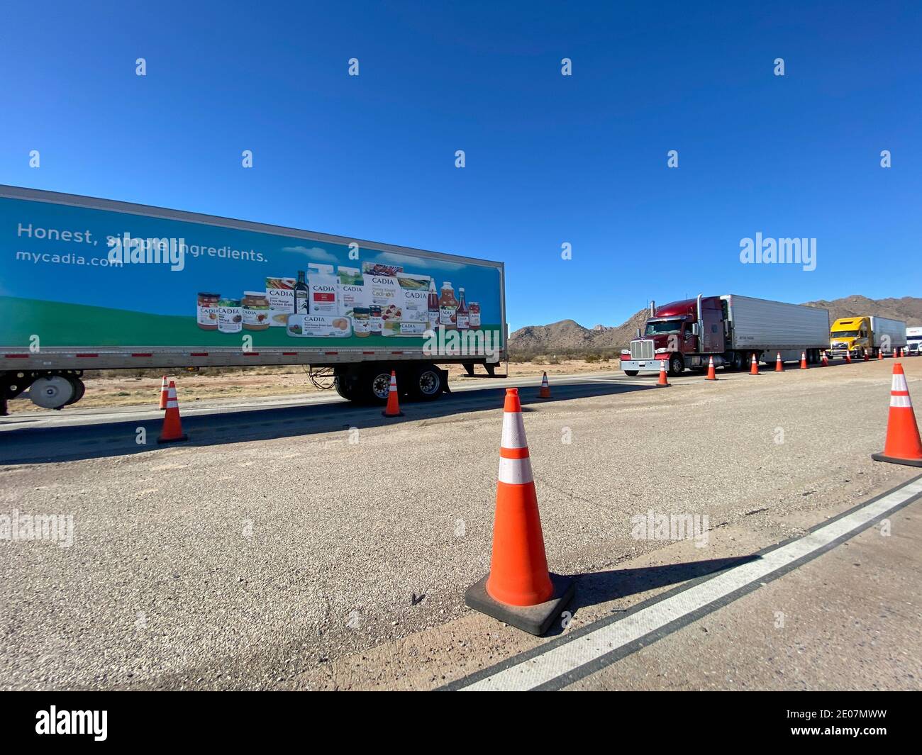 Mexico us border checkpoint hires stock photography and images Alamy