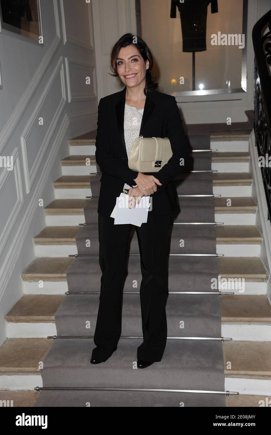 Daphne Roulier posing at the Christian Dior Spring-Summer 2012 Haute ...