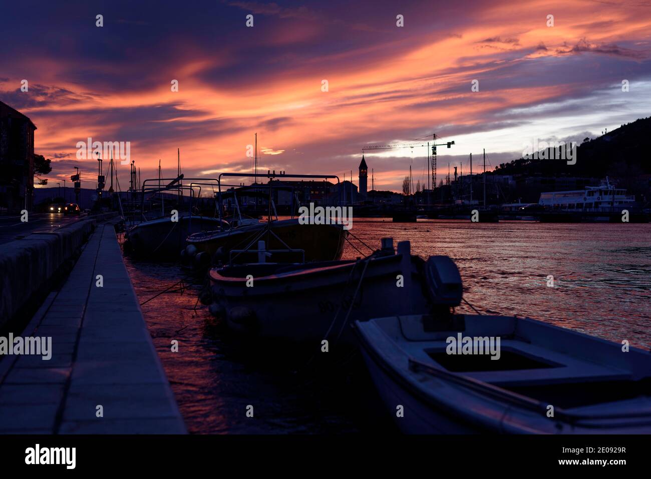 Magical sunsets hi-res stock photography and images - Alamy