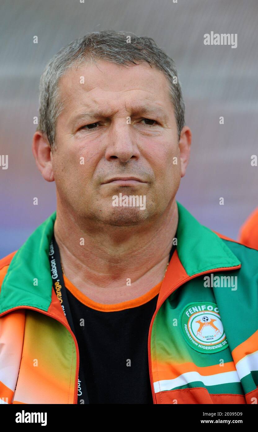 Niger coach Roland Courbis during the 2012 Africa Cup of Nations soccer ...