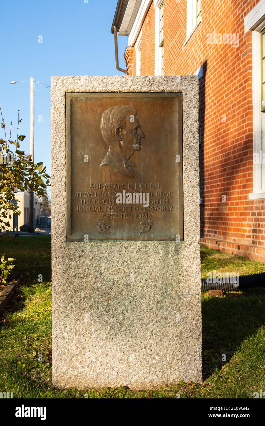 The Lincoln Judicial Circuit Woodford County seat marker at the