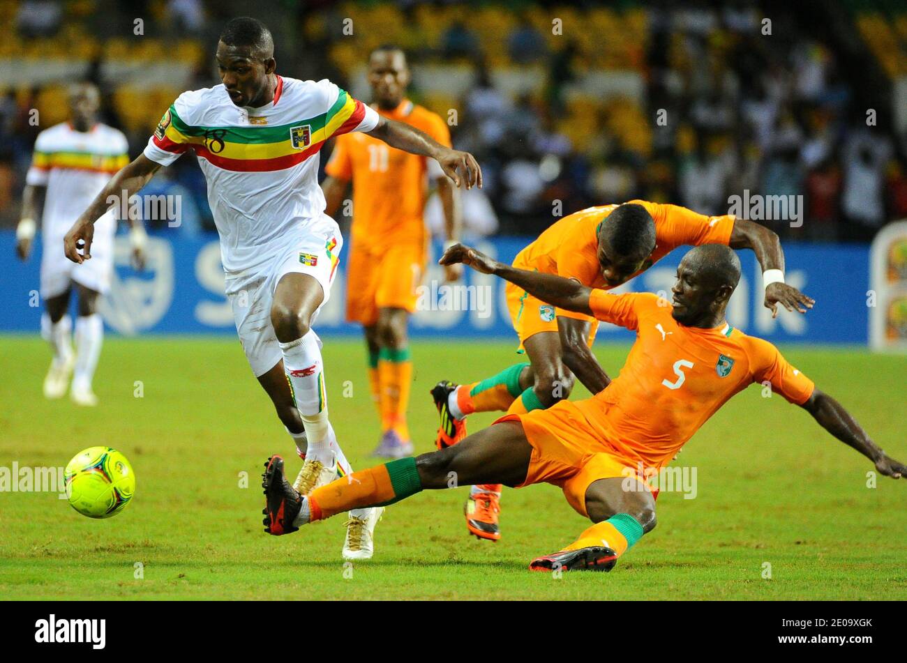 Mali's Samba Sow and Ivory Coast's Didier Zokora during the 2012 African Cup of Nations, Semi-Final, Mali Vs Ivory Coast at the stade de l'amitie in Libreville, Gabon on February 8, 2012. Ivory Coast won 1-0. Photo by ABACXAPRESS.COM Stock Photo