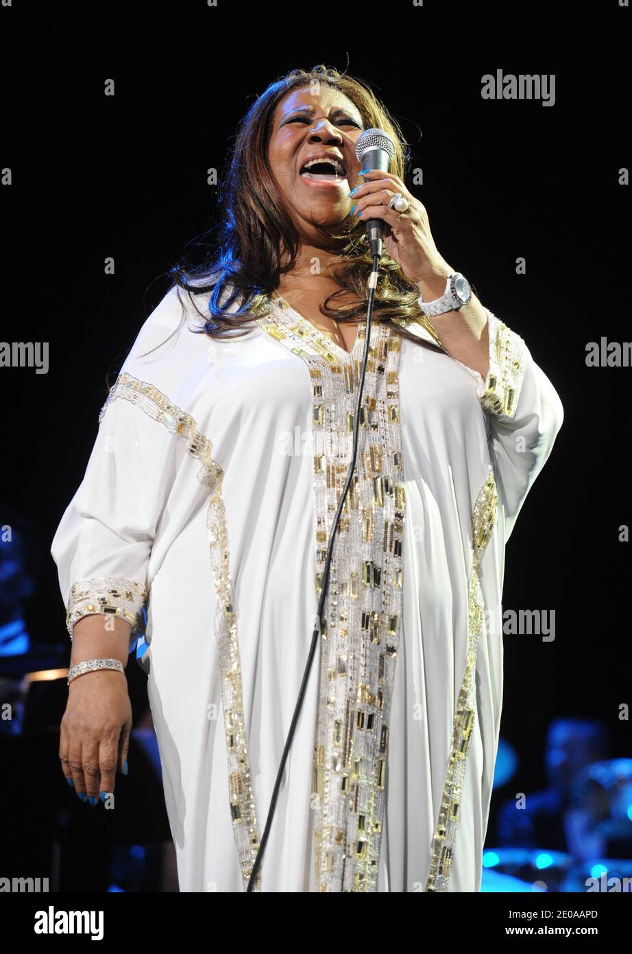 Aretha Franklin live at Radio City Music Hall and pay a tribute to Whitney Houston in New York on February 17, 2012. Photos by Morgan Dessalles/ABACAPRESS.COM Stock Photo