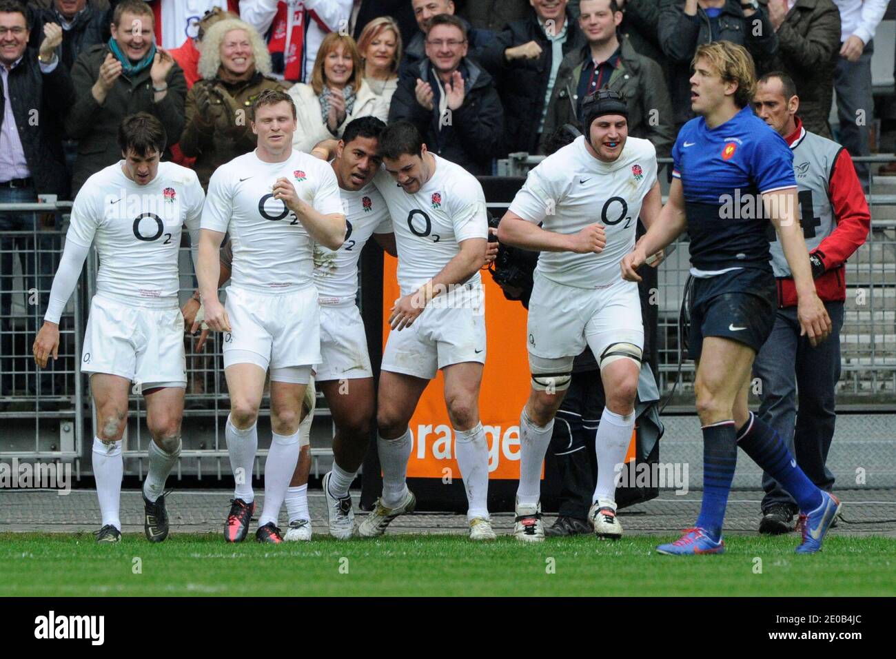 England's joy after Manu Tulagi scores the first try during Rugby RBS 6 Nations Tournament , France vs England, in Saint-Denis, France, on March 11th, 2012. England won 24-22. Photo by Henri Szwarc/ABACAPRESS.COM Stock Photo