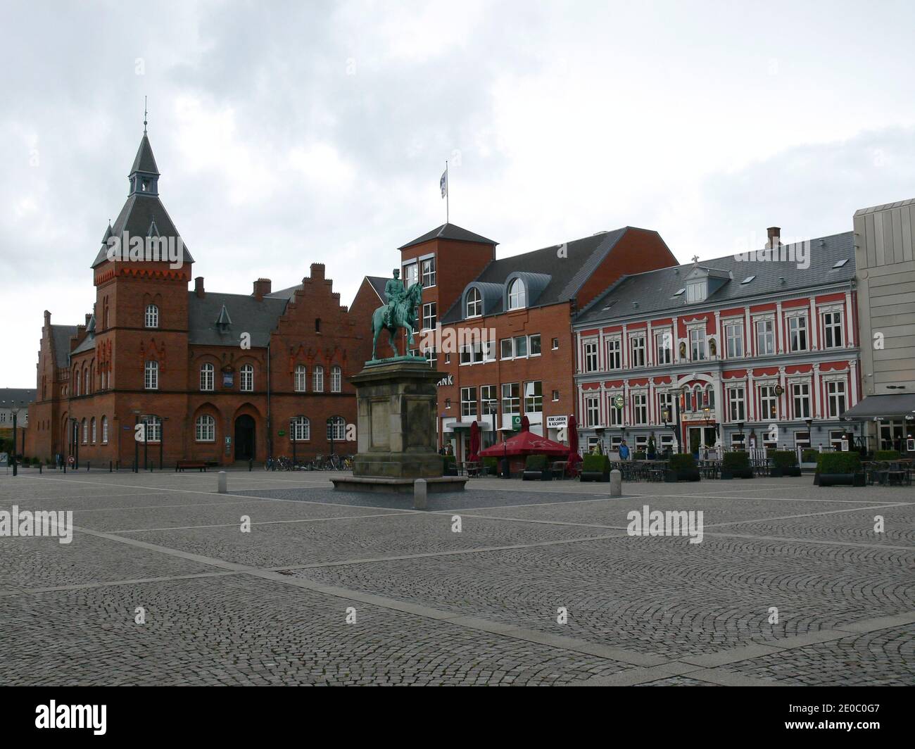 DENMARK, ESBJERG - SEPTEMBER 25, 2007: Esbjerg city centre with Christian IX statue and the building of the Tourist Office Stock Photo