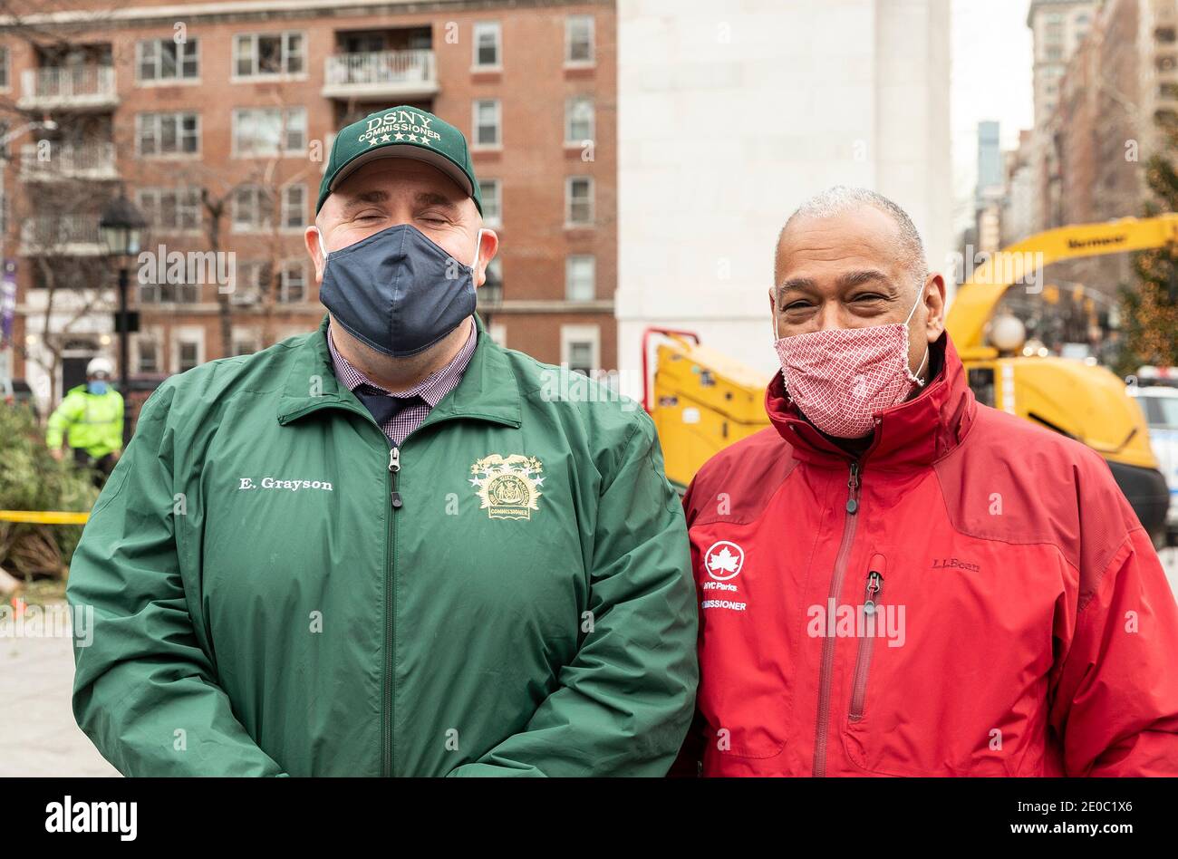 NYC Parks & DSNY and elected officials celebrate the start of MulchFest