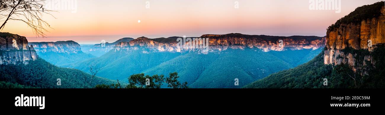 Pool blue mountains nsw hi-res stock photography and images - Alamy