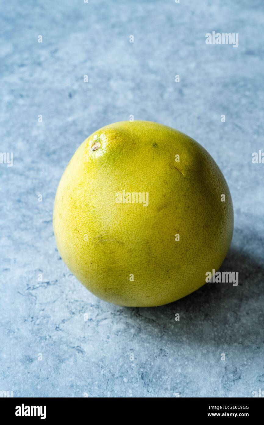 Whole Honey Pomelo Fruit. Ready to Eat and Serve Stock Photo Alamy