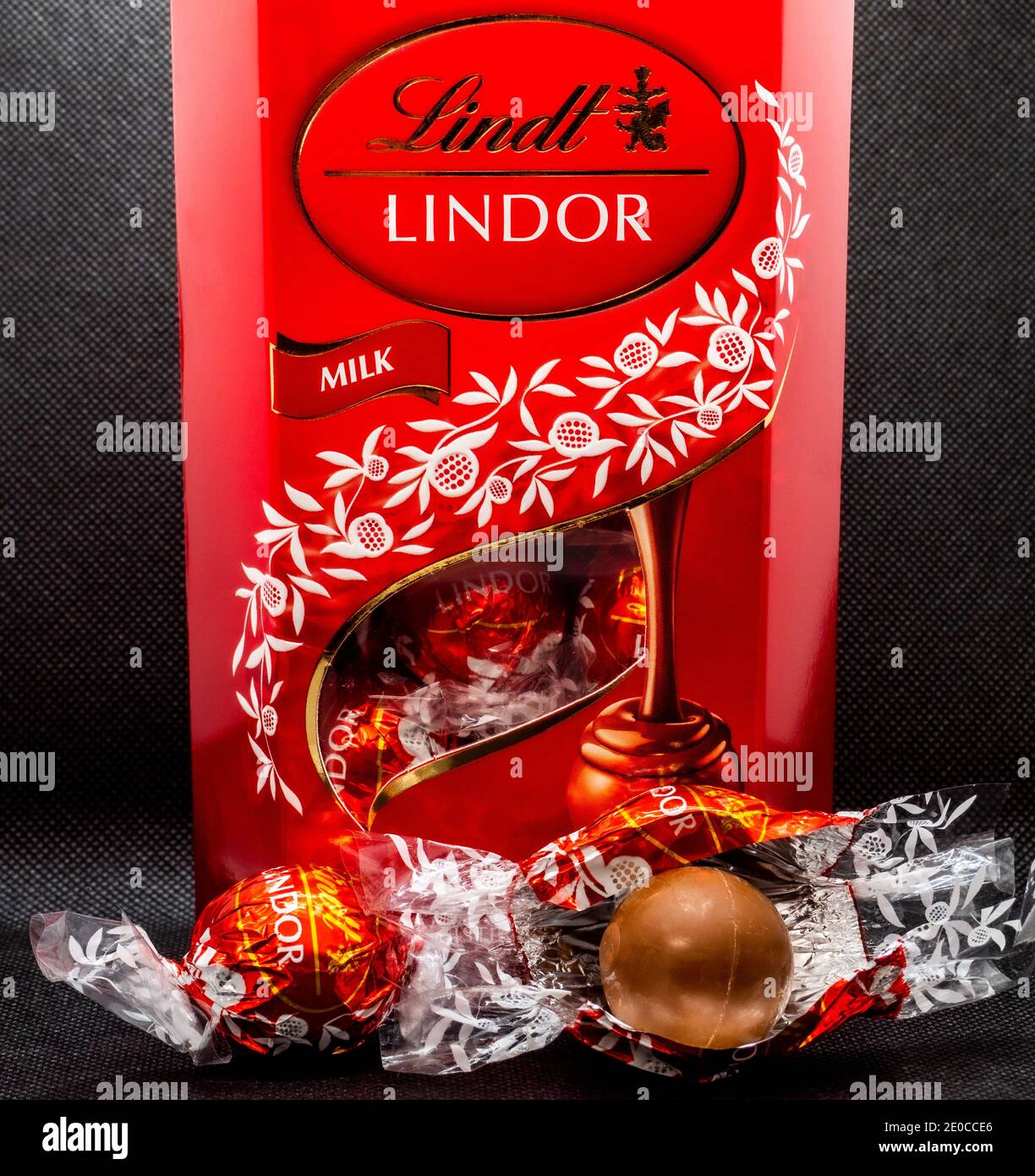 Lindt chocolates hi-res stock photography and images - Alamy