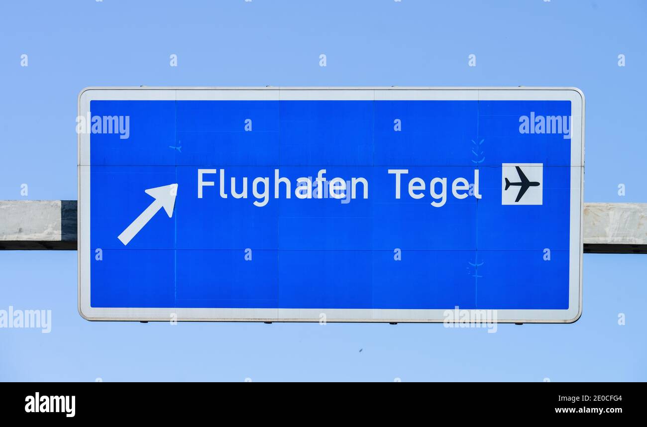 Autobahnschild, Flughafen Tegel, Reinickendorf, Berlin, Deutschland Stock Photo