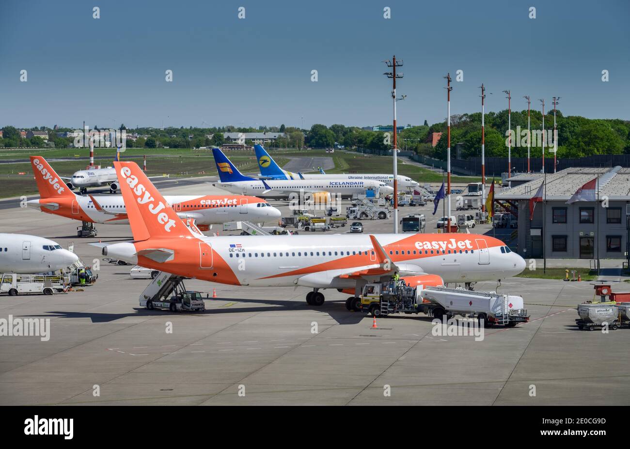 Flugzeuge Easyjet, Vorfeld, Flughafen, Tegel, Reinickendorf, Berlin, Deutschland Stock Photo
