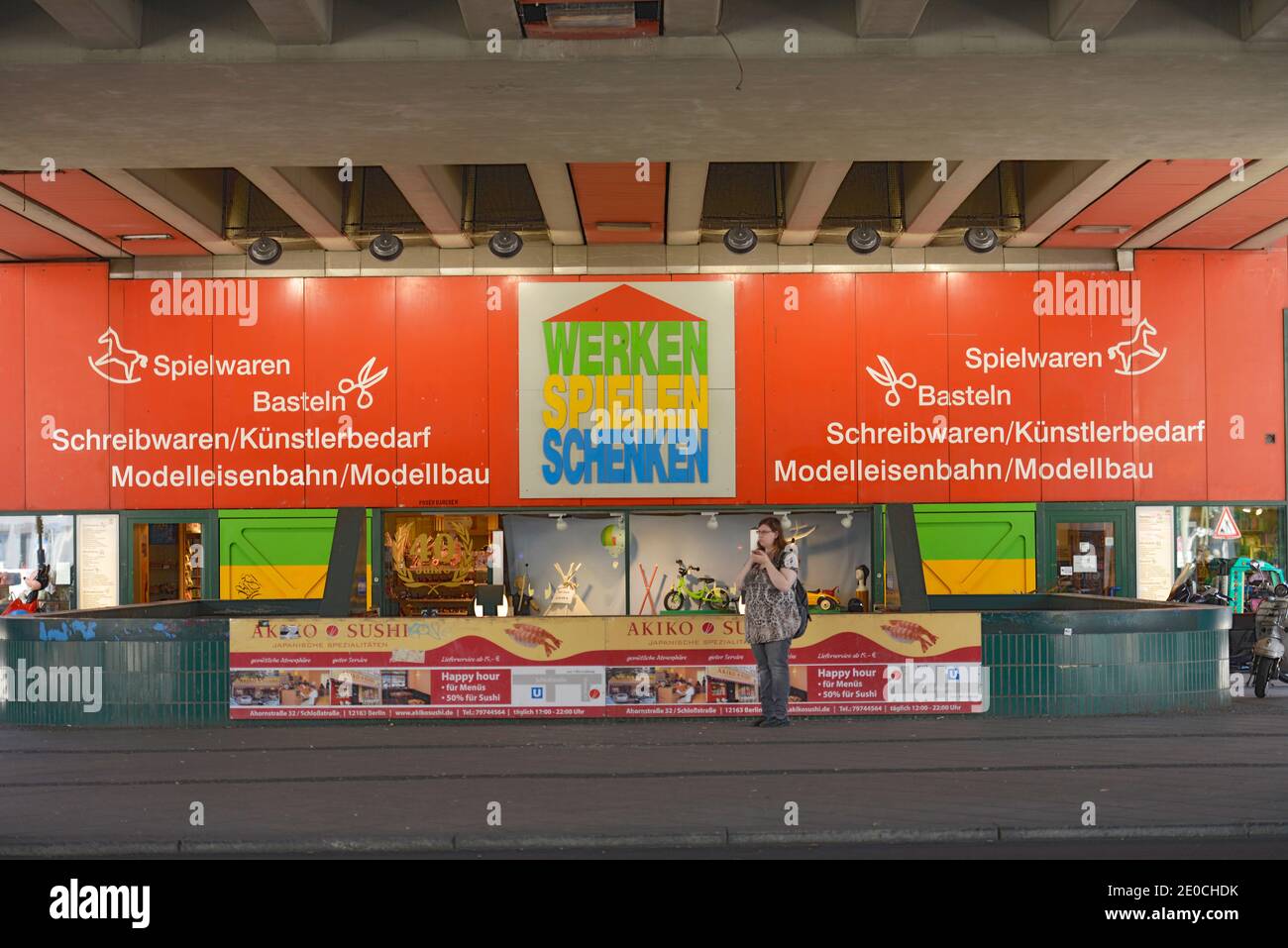 Spielwarenladen 'Werken Spielen Schenken', Schlossstrasse, Steglitz, Berlin, Deutschland Stock Photo