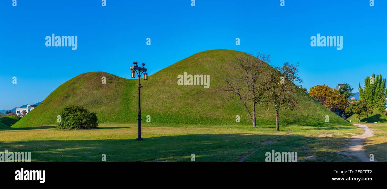 Ancient burial mound korea hi-res stock photography and images - Alamy