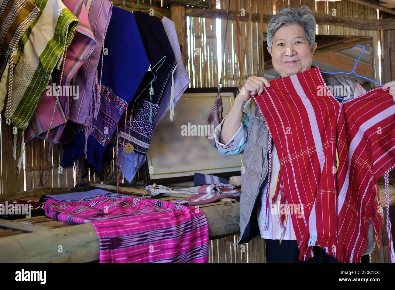 Karen hill tribe hi-res stock photography and images - Alamy