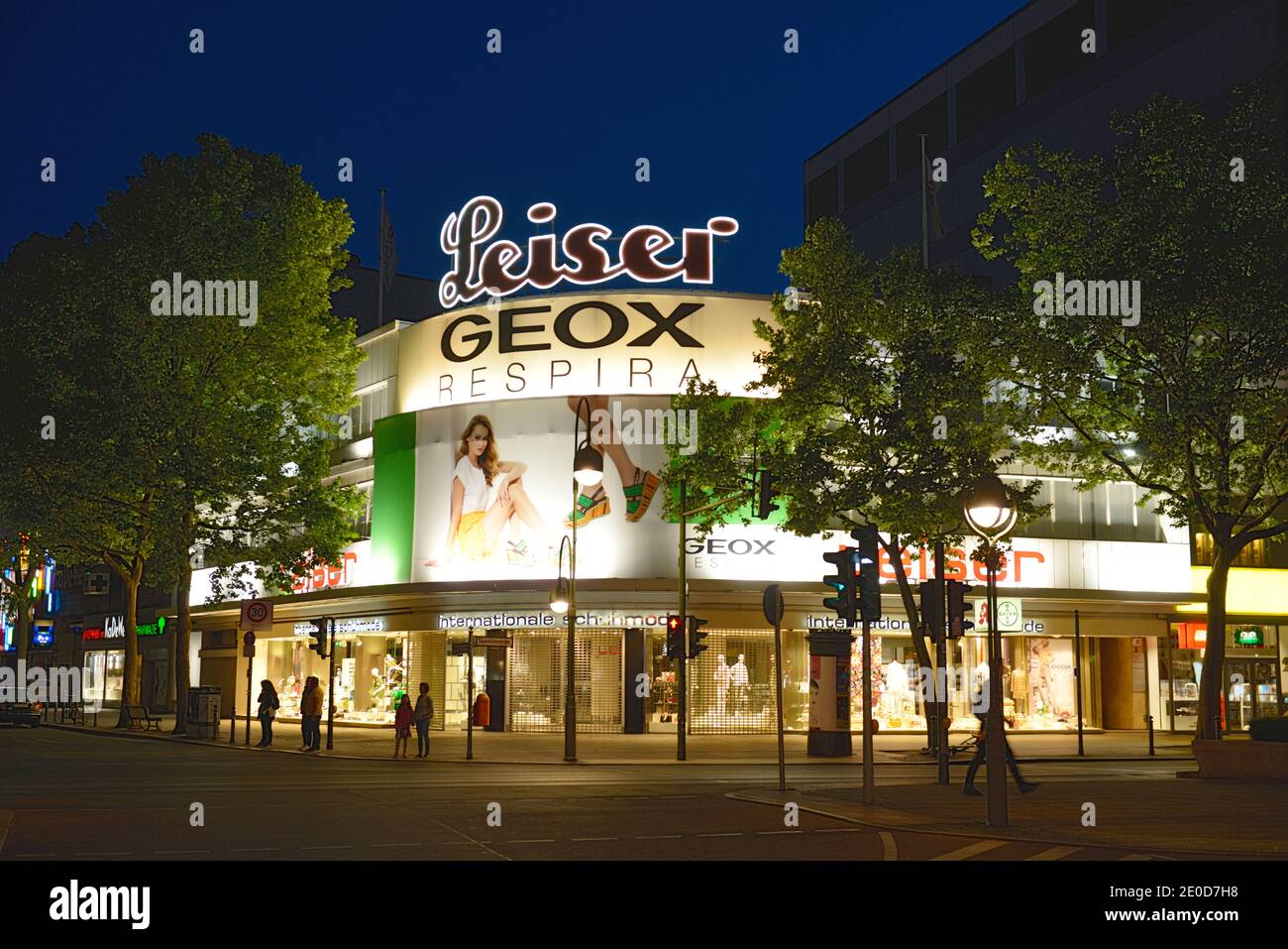 Schoeneberg shopping hi-res stock photography and images - Alamy