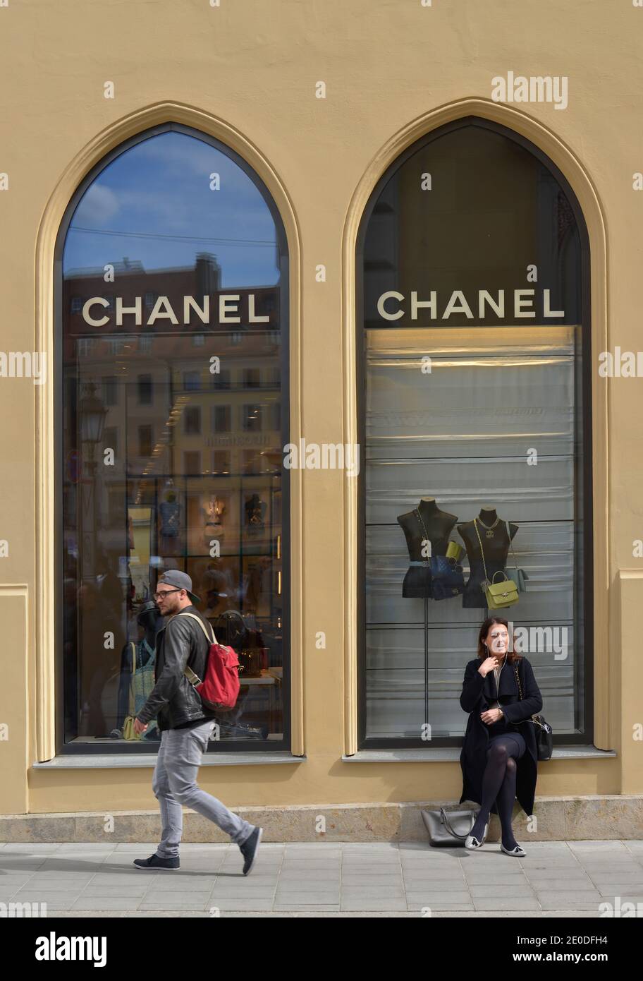 Chanel, Maximilianstrasse, Muenchen, Bayern, Deutschland Stock Photo - Alamy