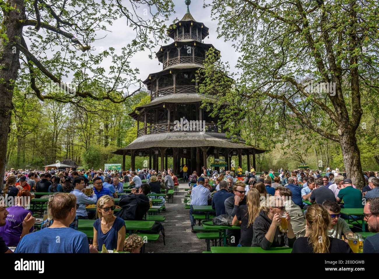 Menschen turm hires stock photography and images Alamy