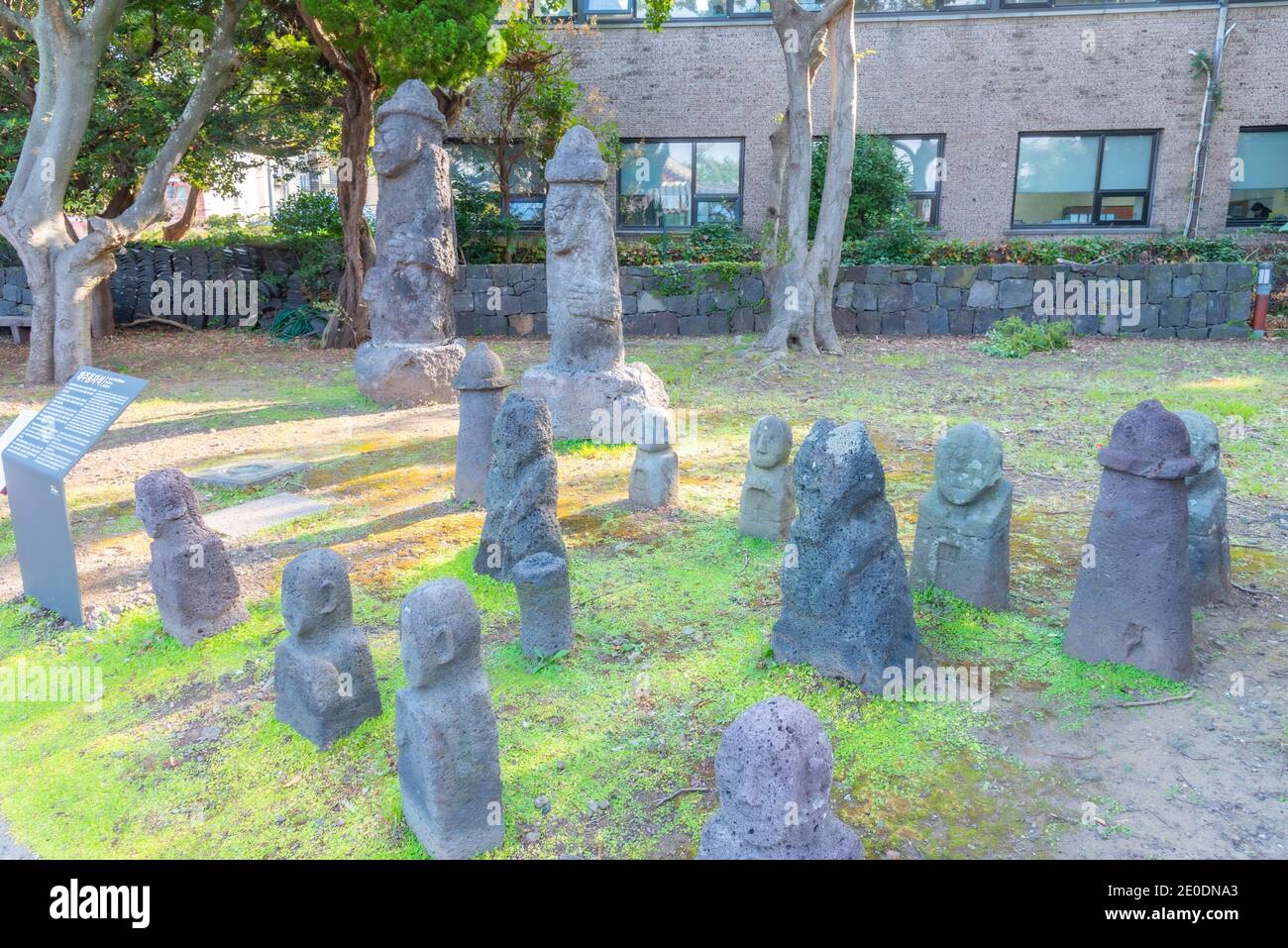 Dol harubang hi-res stock photography and images - Alamy Dol harubang hi-res stock photography and images - Alamy