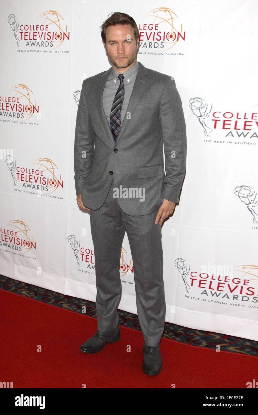 Scott Porter arriving for &lsquo;The 33rd Annual College Television Awards