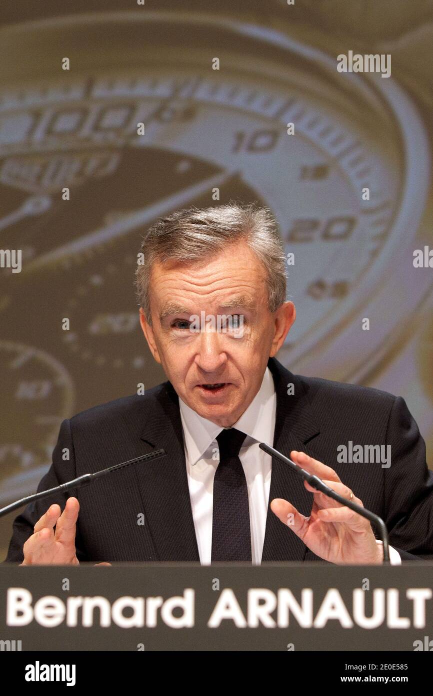 Bernard Arnault Ceo Moet Hennessy Louis Vuitton Mhlv Seen Ground – Stock  Editorial Photo © ChinaImages #245105616