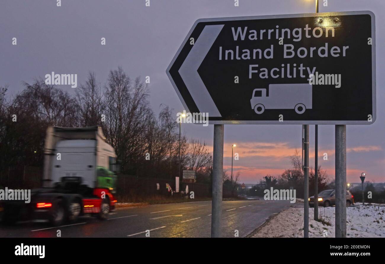 Sign for Warrington inland border facility, Barley Castle Lane, Appleton Thorn, Warrington, WA4 4SR Stock Photo