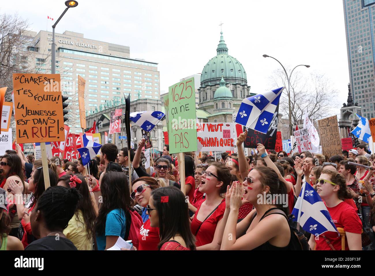 La Grande Manifestation Etudiante De Montreal 22 Mars 2012 Contre La Hausse Des Frais De Scolarite