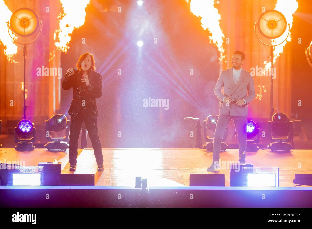 Berlin Germany 31st Dec 2020 Jurgen Drews L Pop Singer And Giovanni Zarrella Perform At The Zdf New Year S Eve Show Willkommen 2021 At The Brandenburg Gate Germany S Biggest New Year S Eve