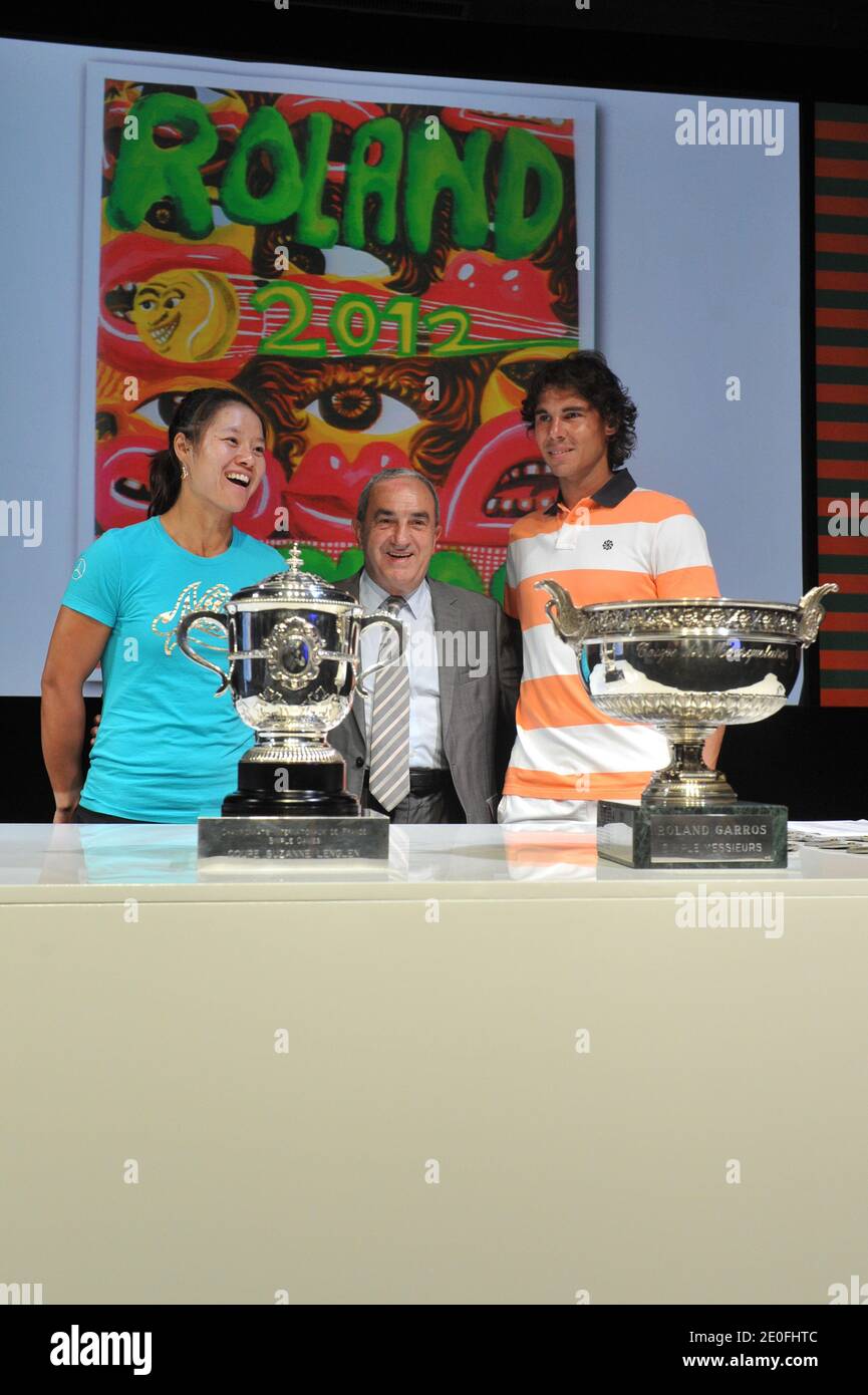 Li Na Roland Garros Chinese player Li Na (L) and Spanish player Rafael Nadal take part in ...