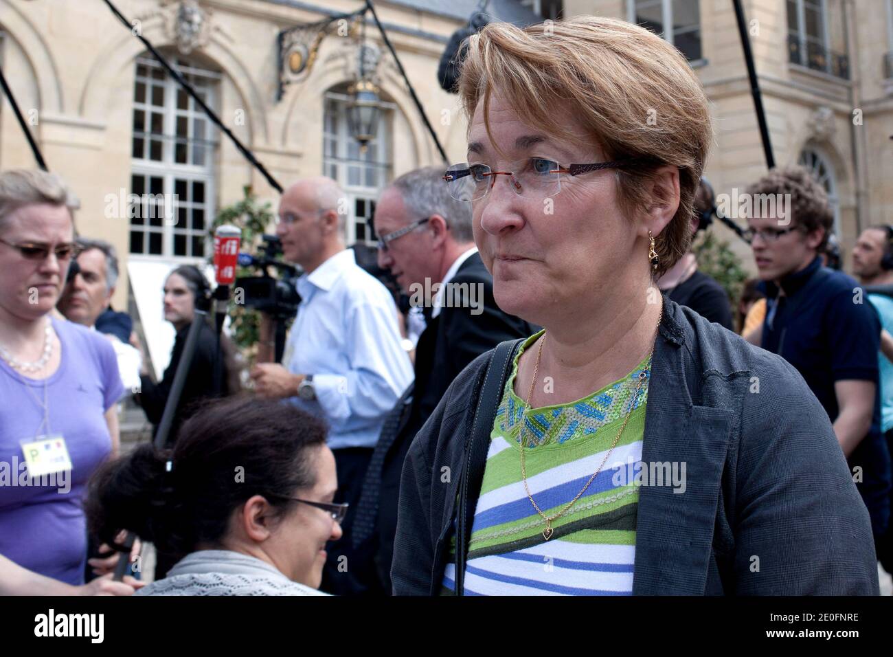 CGT labour union leader Bernard Thibault answers to medias next to Nadine Prigent after a meeting with French Prime Minister, Jean-Marc Ayrault, at the Hotel Matignon, in Paris, France on May 29, 2012. Photo by Stephane Lemouton/ABACAPRESS.COM. Stock Photo