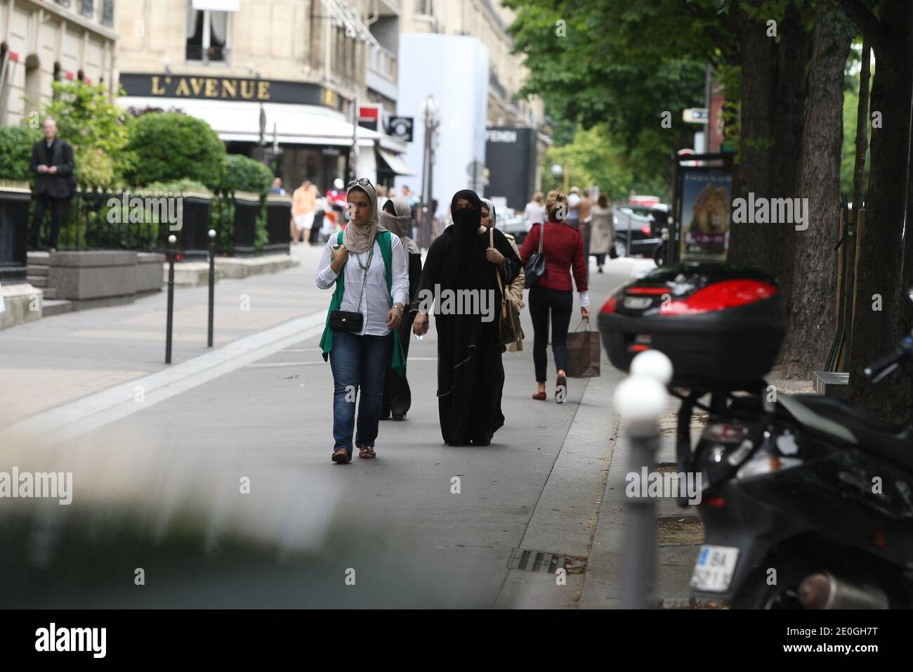 A Niqab Veiled Woman Strolling In Paris, France On June 26, 2012. Photo ...