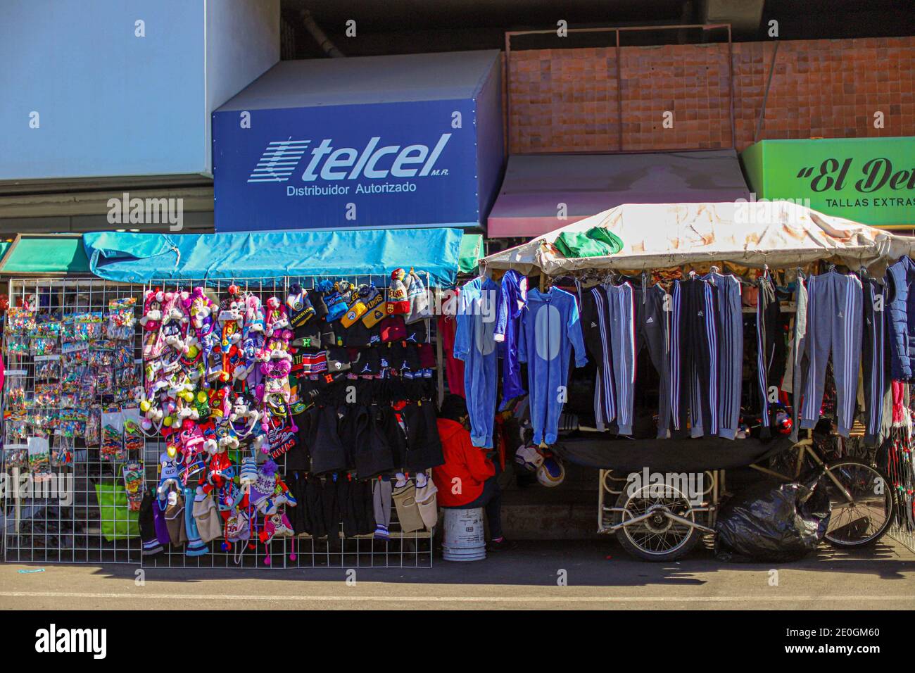 HERMOSILLO, MEXICO DECEMBER 31: Daily life of Hermosillenses in the streets  of downtown during the last day of the year, on December 31, 2020 in  Hermosillo, Mexico .. (Photo by Luis Gutierrez /