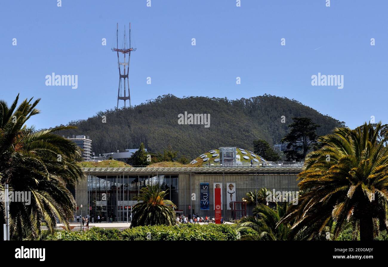 California Academy of Sciences in Golden Gate Park, San Francisco, California Stock Photo Alamy