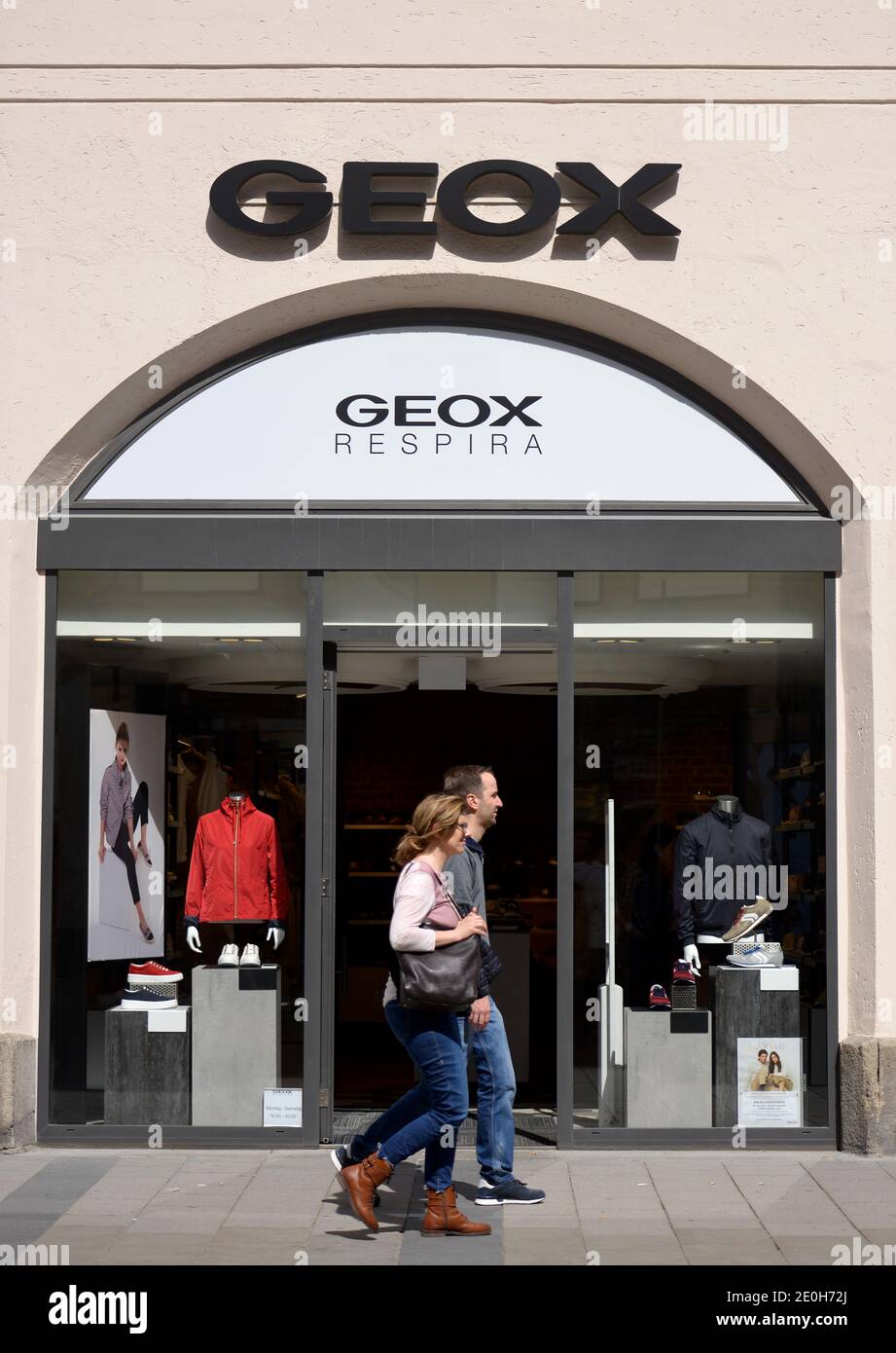 Geox Schuhe, Neuhauser Strasse, Muenchen, Bayern, Deutschland Stock Photo