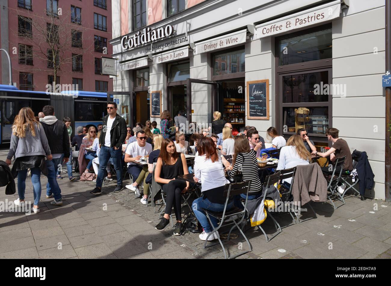 Cafe, Gaertnerplatz, Muenchen, Bayern, Deutschland Stock Photo