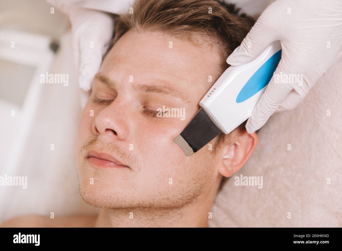 Receiving apparatus hi-res stock photography and images - Alamy