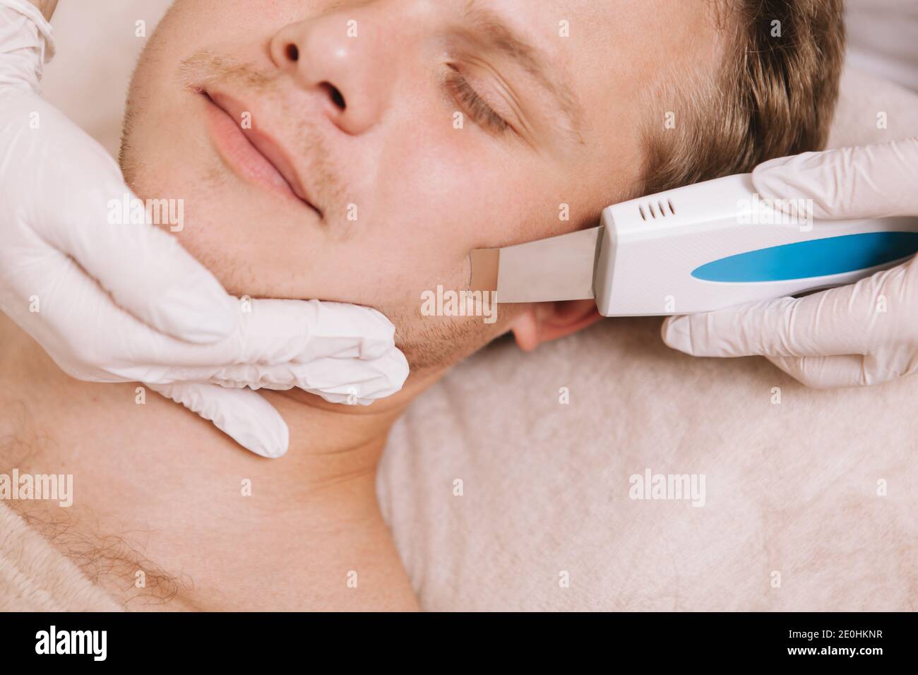 Ultrasound Cleansing High Resolution Stock Photography and Images - Alamy