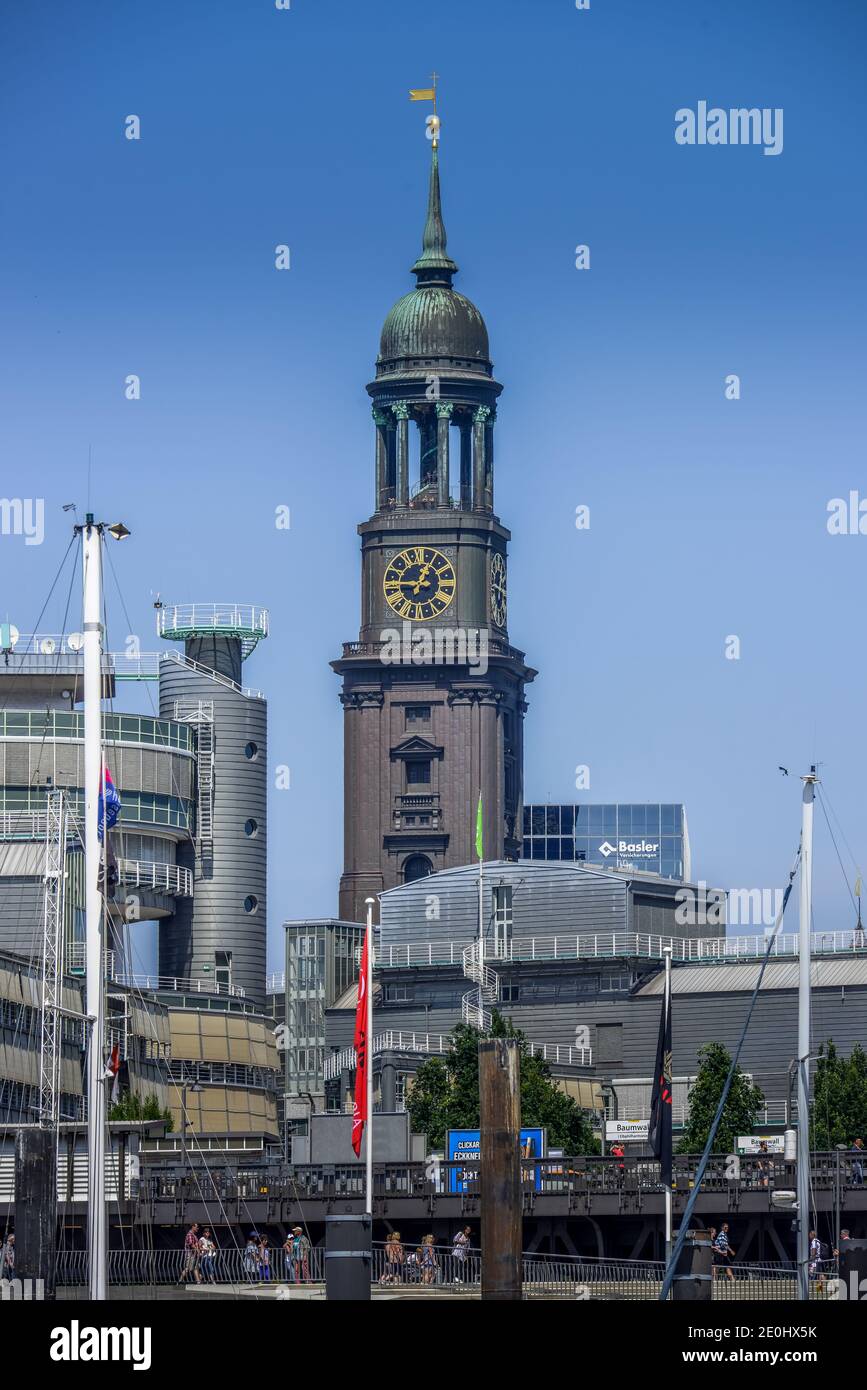 Kirche St. Michaelis, Hamburg, Deutschland Stock Photo - Alamy